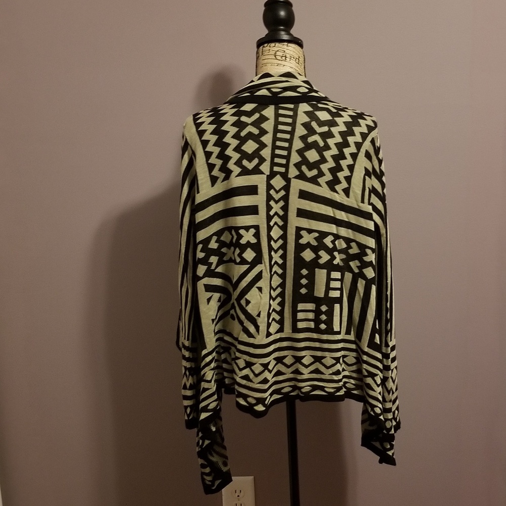 Cardigan - Picture 4 of 5